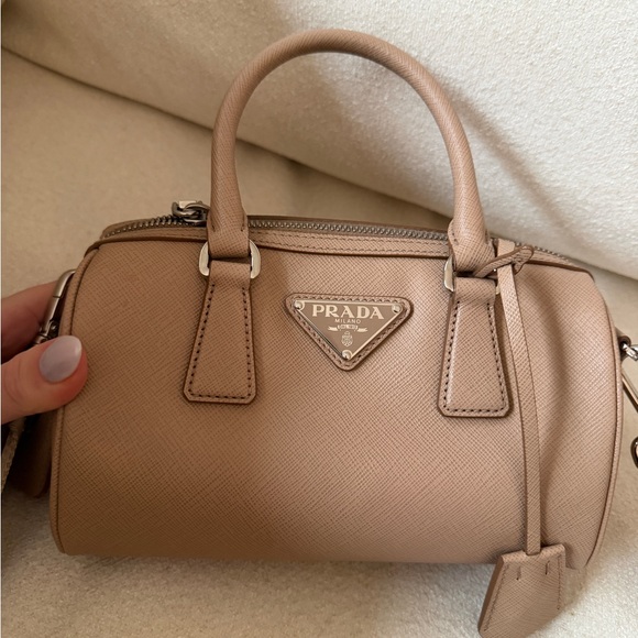 RARE Prada Saffiano leather top-handle bag cameo beige - Picture 2 of 13